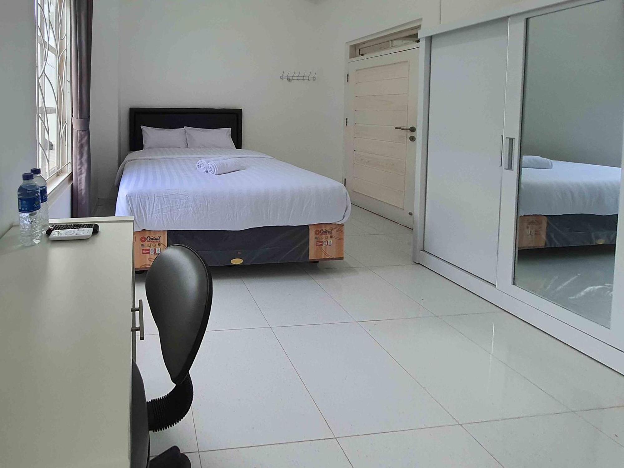 Hotel Reddoorz Syariah At Jalan Godean Ngabean Exteriér fotografie