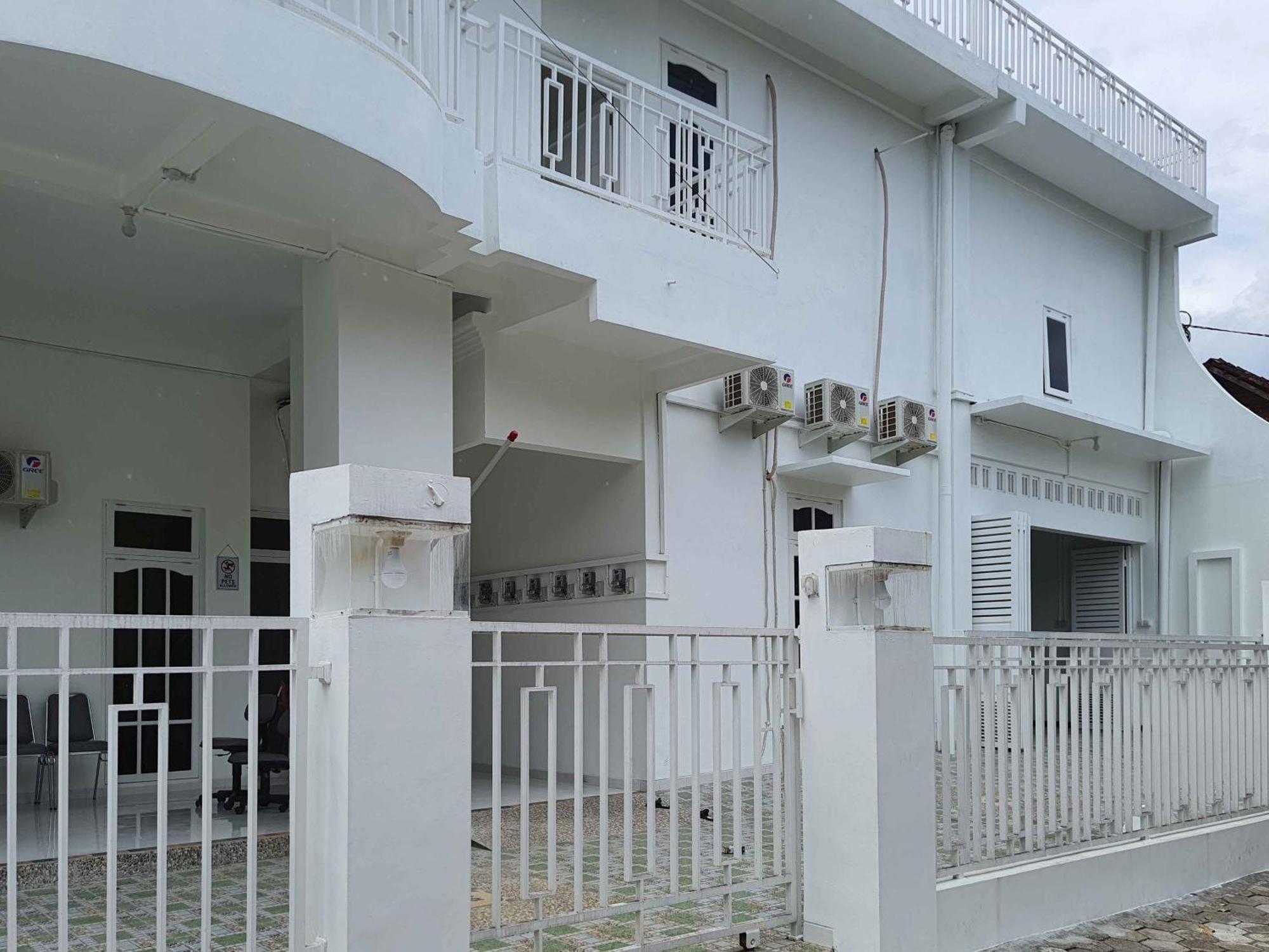 Hotel Reddoorz Syariah At Jalan Godean Ngabean Exteriér fotografie
